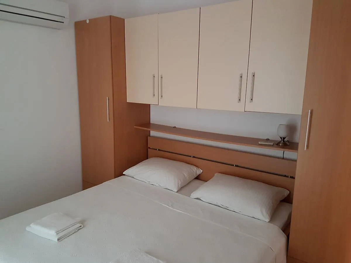 Apartments Nika Seline Croatia